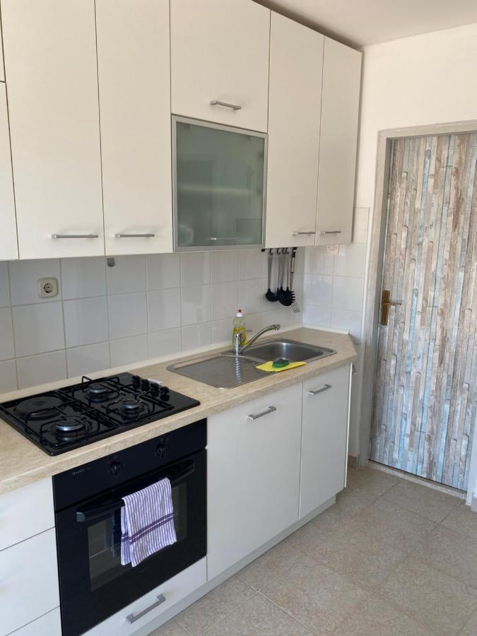 Beachfront Apartment 维尔 外观 照片